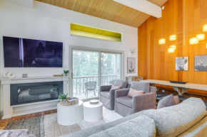 18 Mi to Palisades Ski Resort Tahoe Area Townhome